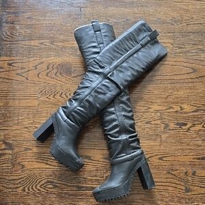 Women's Black Knee-High Boots